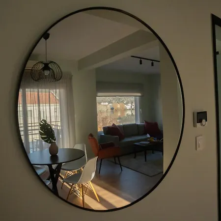 Apartment παράθυρο στη λίμνη Kastoria