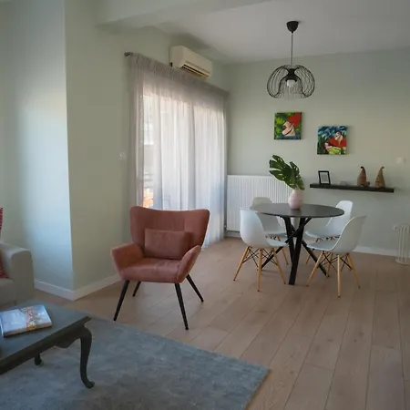 Παράθυρο στη λίμνη 3*