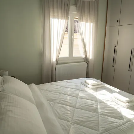 Παράθυρο στη λίμνη