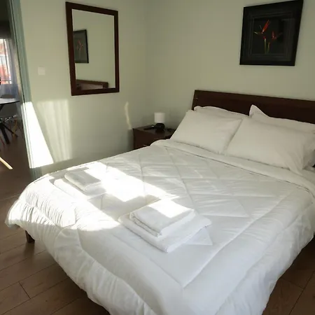 Lägenhet Παράθυρο στη λίμνη