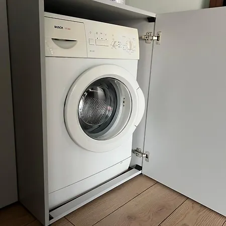 Apartment παράθυρο στη λίμνη