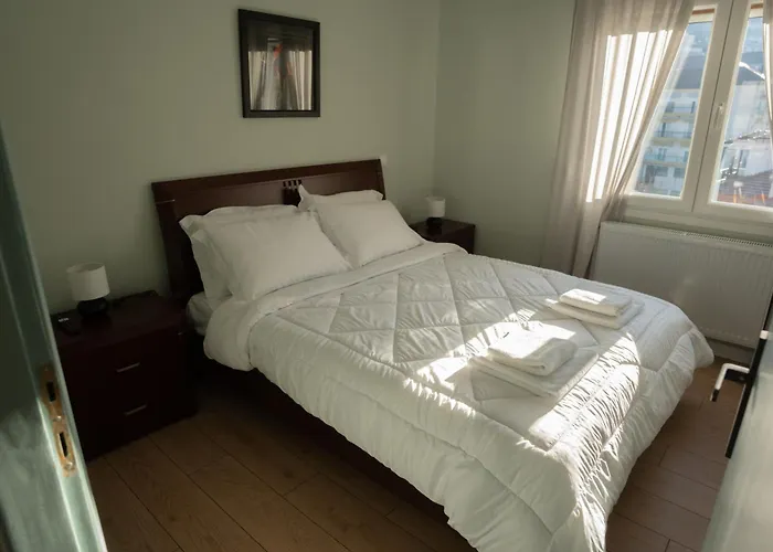 Παράθυρο Στη Λίμνη *