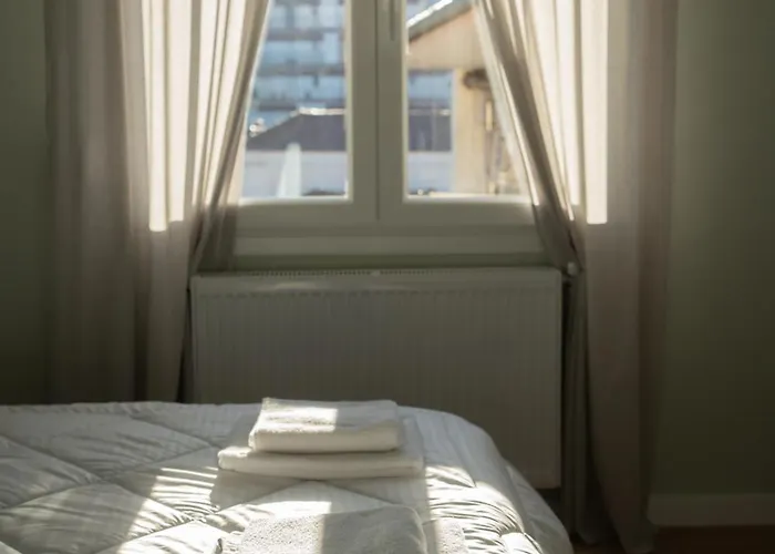 Apartmán παράθυρο στη λίμνη *