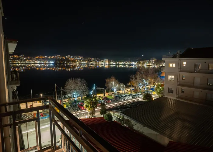 παράθυρο στη λίμνη Apartment